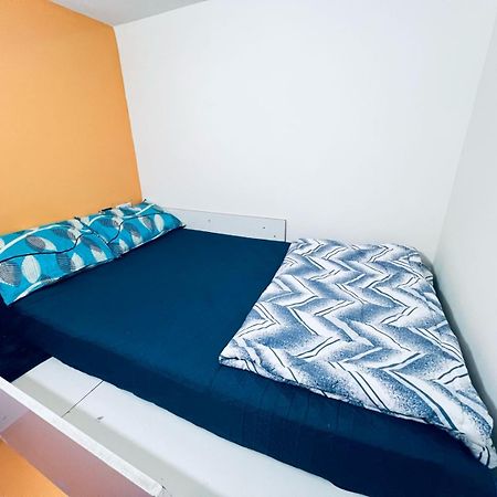 Moon Backpackers Burjman Exit 2, Family Partitions, Loft Partitions, Apartment Dubai Exterior photo
