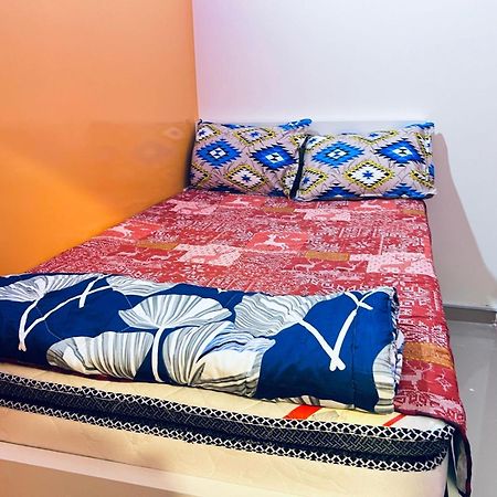 Moon Backpackers Burjman Exit 2, Family Partitions, Loft Partitions, Apartment Dubai Exterior photo