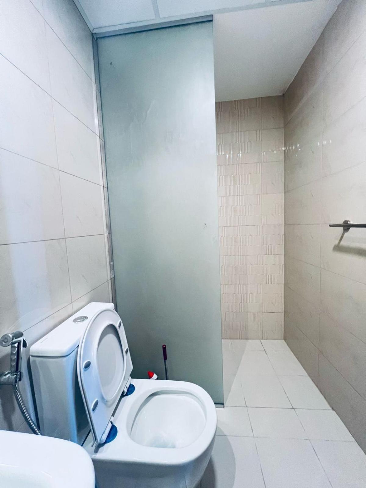 Moon Backpackers Burjman Exit 2, Family Partitions, Loft Partitions, Apartment Dubai Exterior photo